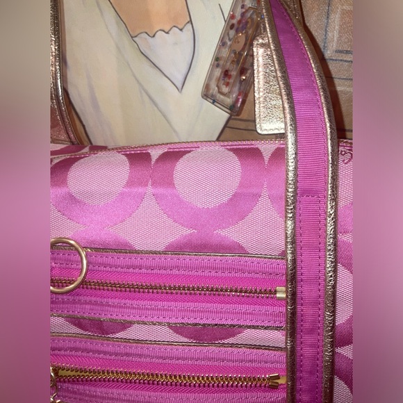 Coach Poppy Op Art Glam Tote 13826 - Pink & Gold - EUC - Picture 8 of 14